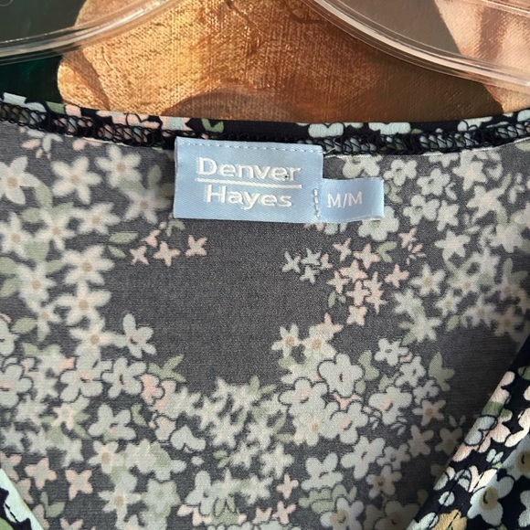 Denver Hayes Floral Short Sleeve Top - Black and White M - Picture 3 of 14